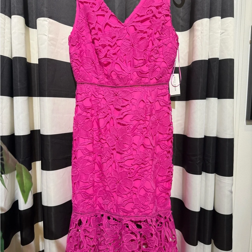 Alexia Admor Pink Ruffled Cut Out Sheath Dress - Picture 4 of 5